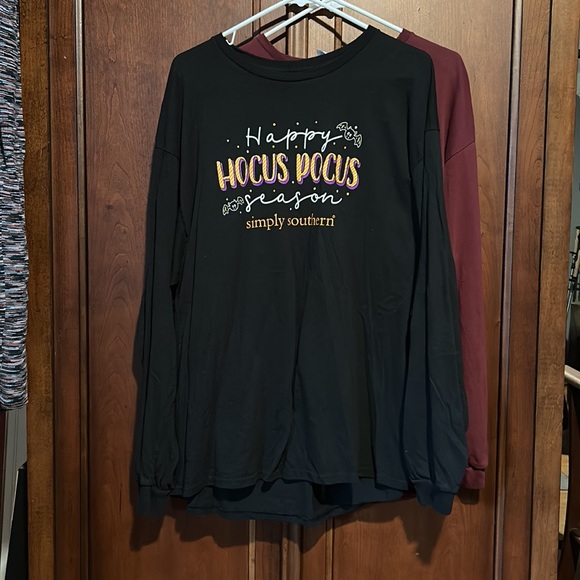 Two Women’s 2X Long Sleeve T-shirts - Picture 7 of 8